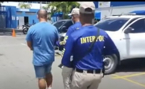 이탈리아 마피아 비아르트의 체포 장면 [이탈리아 내무부 유튜브 영상 캡처]